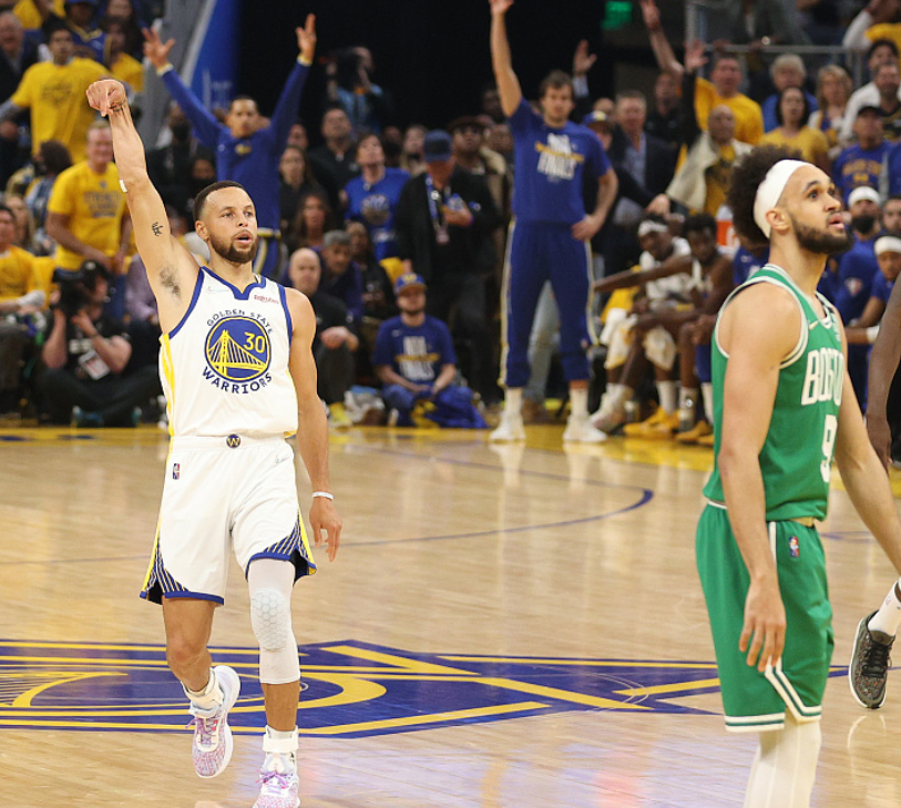 九游体育 -从穆雷与30激战勇士分钟到杜兰特连续三场比赛得分超过晋级,转会期葡萄牙体育手感冰凉的简单介绍